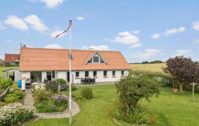 Cozy Home In Øster Assels With Wifi